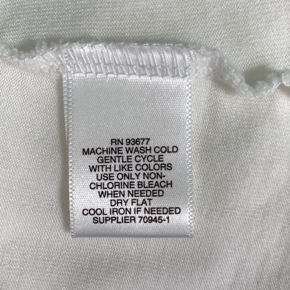 Liz Claiborne Petite White Mesh Front Sleeveless Top - Picture 16 of 16